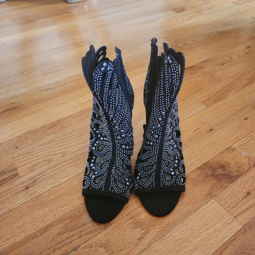 Elegant Black Embellished Women's Shoes